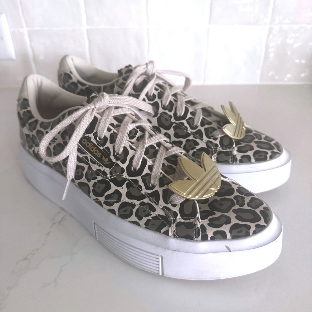 Adidas Sleek Super Platform Sneaker Womens 8 Leopard Print Gold Trefoil Jewel